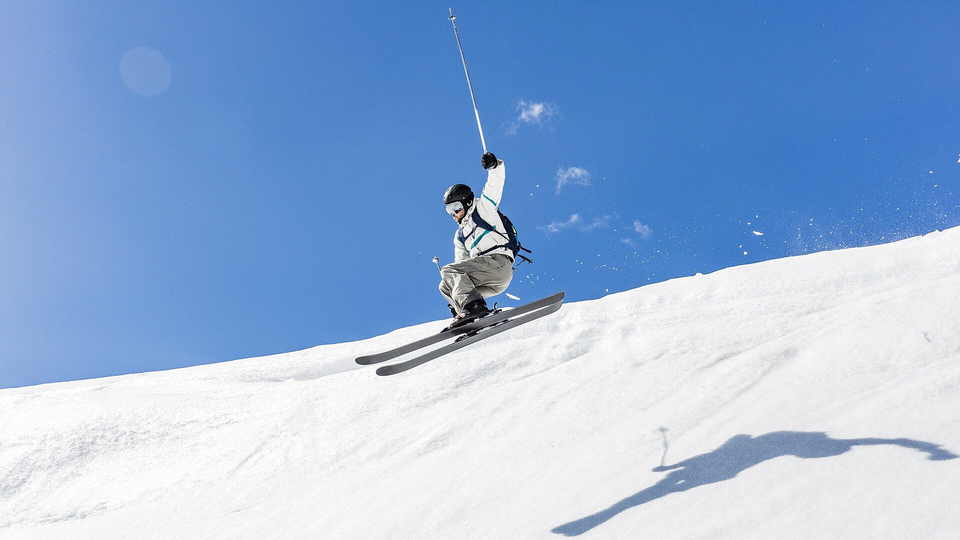 kaiyun登录-帽子戏法！梅西天神下凡打爆皇马防线，本泽马无奈目睹后防成筛子，梅西帽子戏法击溃皇马防线，本泽马徒呼奈何